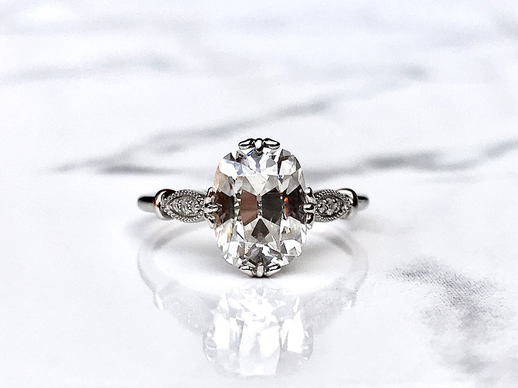 The Viktoria: 7x9 mm Antique Cushion Cut, White Gold